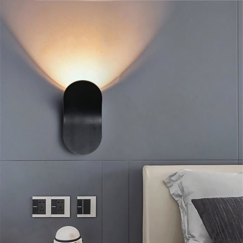 Fana Wall Lamp.