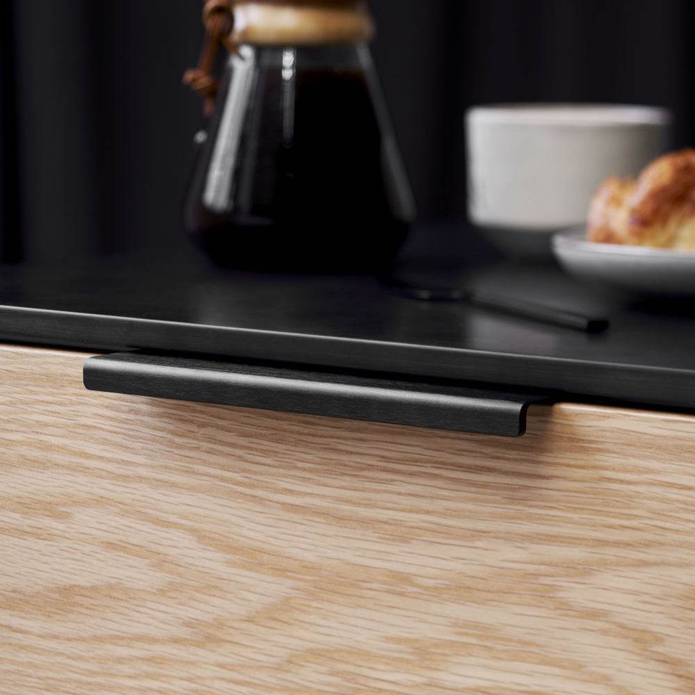 Edge Brushed Matt Black "Artisan" Drawer Pulls
