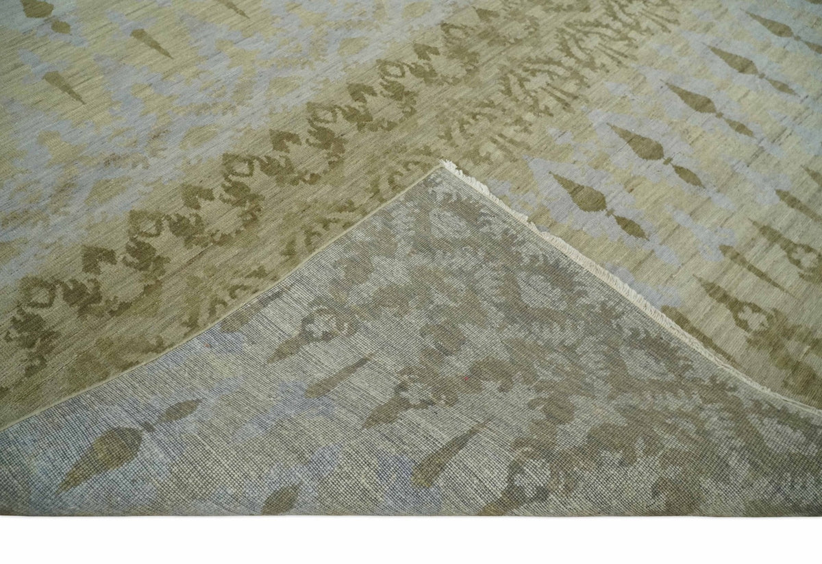 Fine Green 8x10 Hand Knotted Beige, Olive and Silver Traditional Wool Rug.