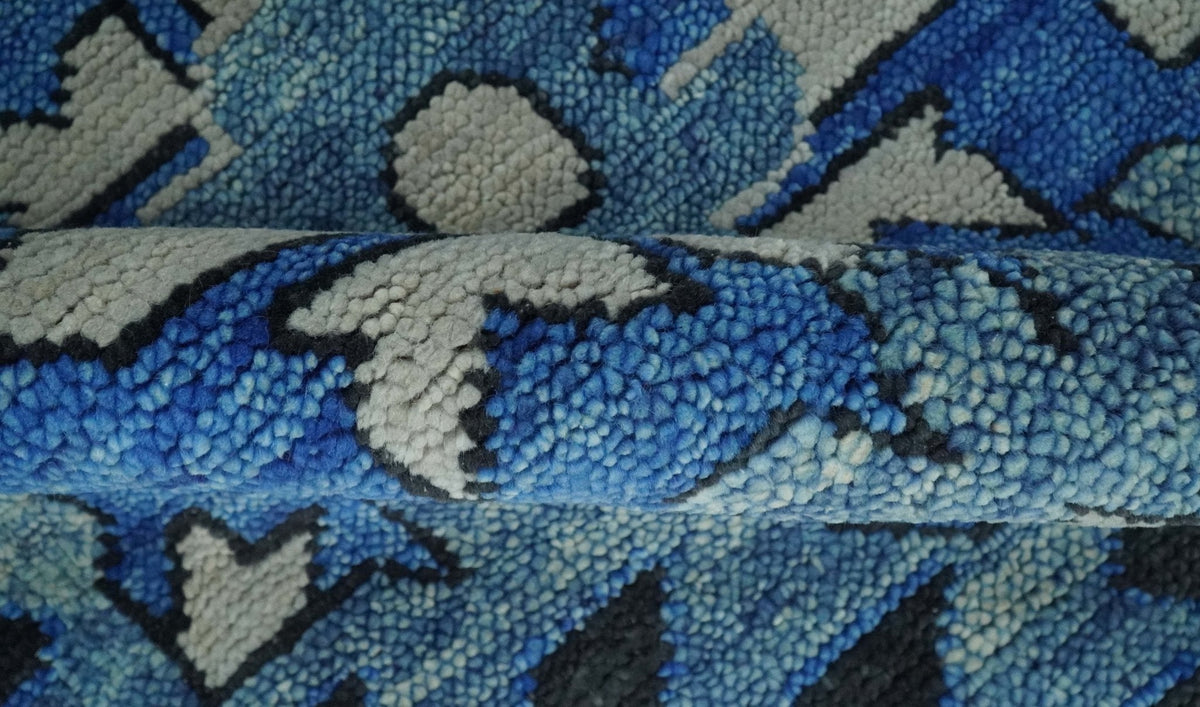 Blue and Black  Hand Knotted  Traditional Heriz Multi Size Wool Area Rug.