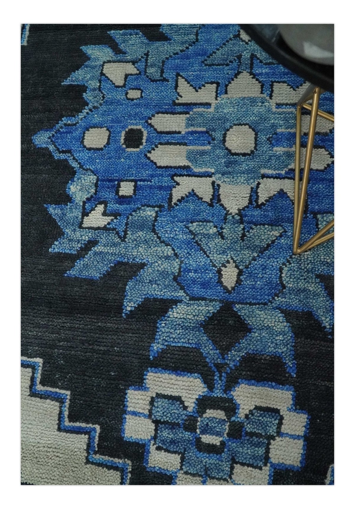 Blue and Black  Hand Knotted  Traditional Heriz Multi Size Wool Area Rug.