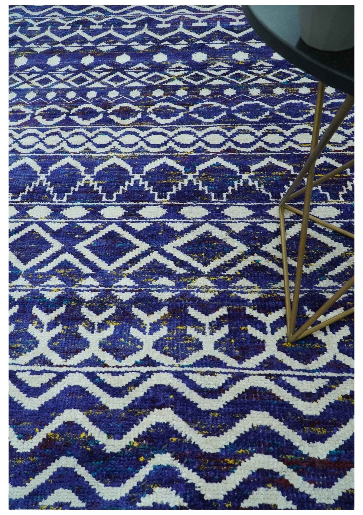 Hand Knotted Blue and Ivory 8x10 Southwestern Tribal Trellis Recycled Art Silk Area Rug.