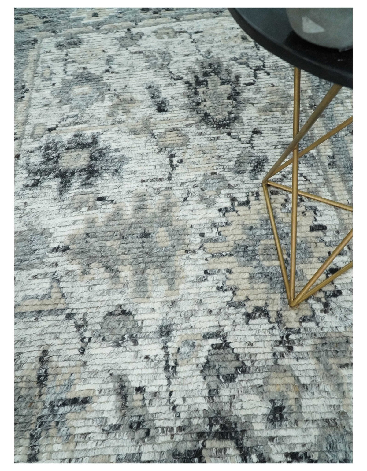 Hand Knotted Ivory, Silver and Beige Traditional Blended Wool Multi Size Rug.