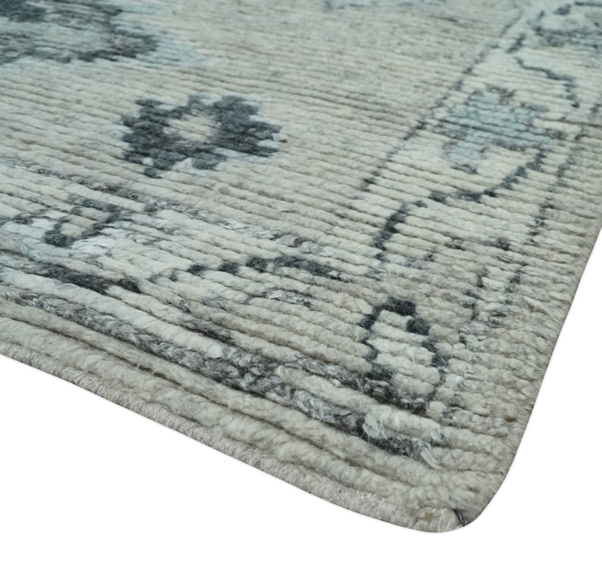 Hand Knotted Charcoal And Beige Traditional with Blended Custom Made Wool Rug.