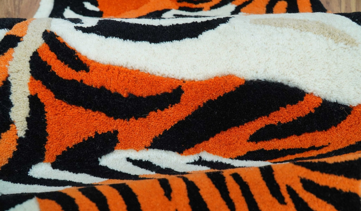 Hand Tufted 2x3 Animal Rust Baby Tiger Wool Area Rug.
