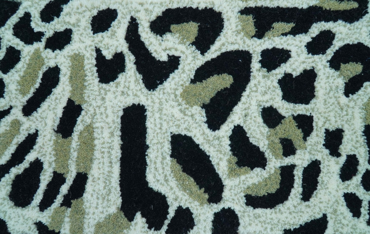 Hand Tufted Animal Cat White And Black 2x3 Wool Area Rug.