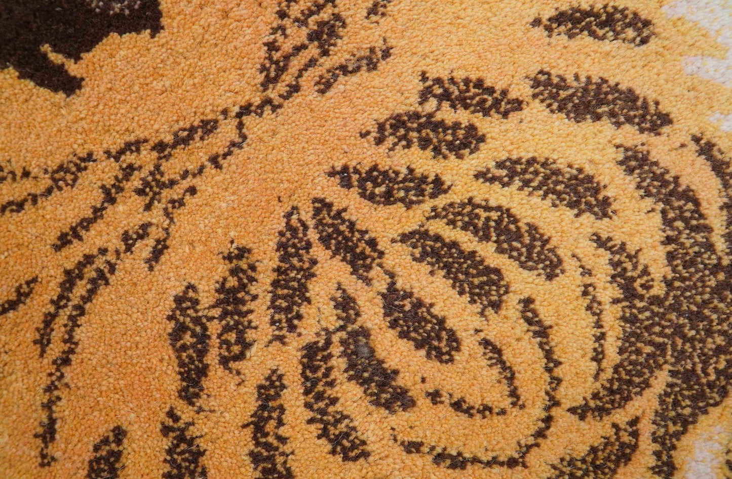 Hand Tufted Animal Monkey Brown 2x4 Wool Area Rug