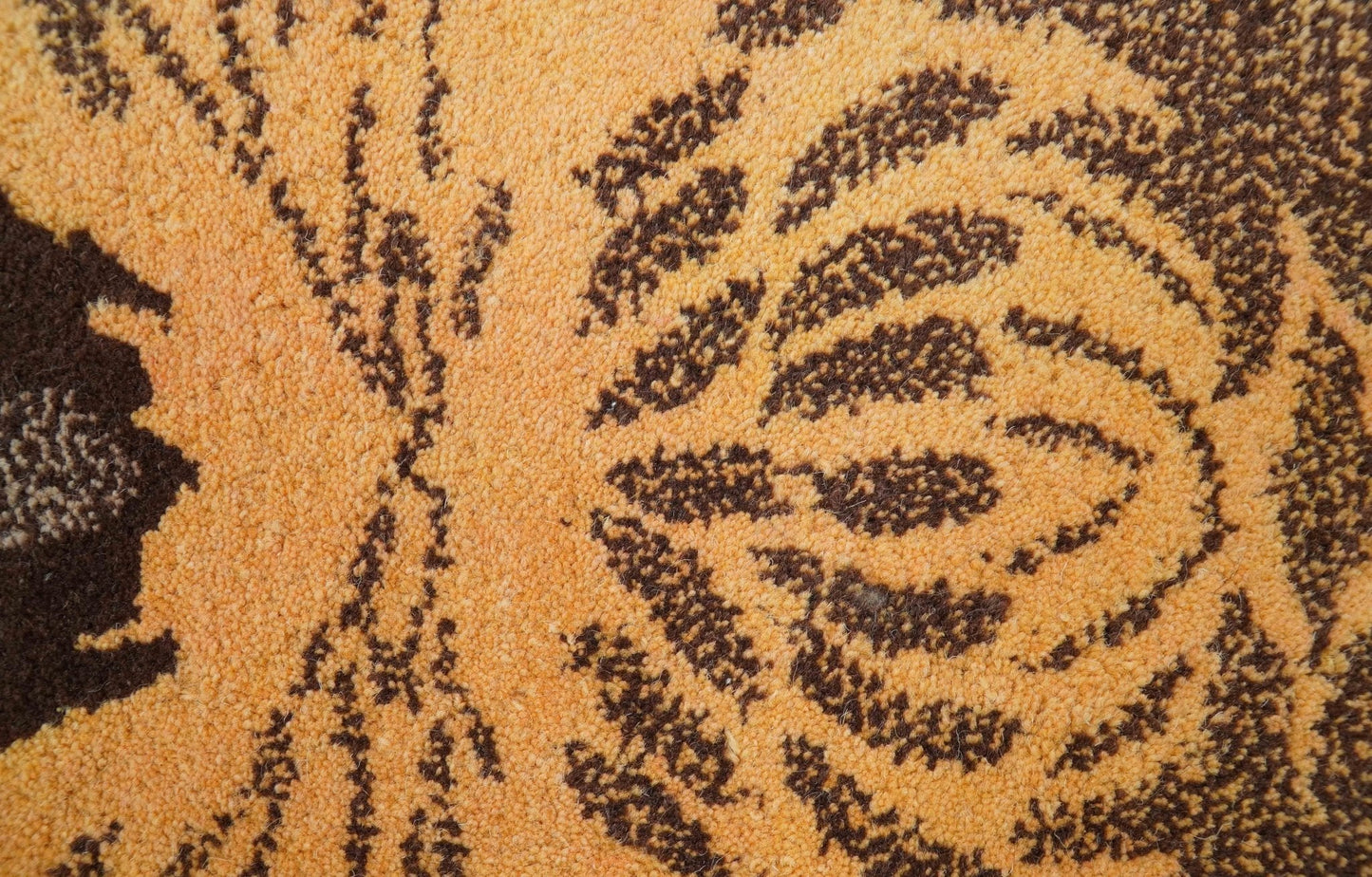 Hand Tufted Animal Monkey Brown 2x4 Wool Area Rug