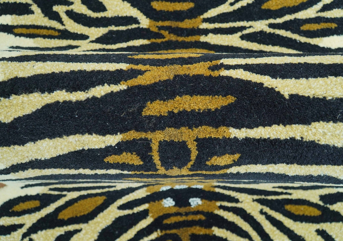 Hand Tufted Animal Tiger Black 3x5 Wool Area Rug.