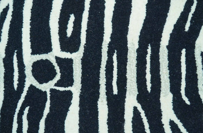 Hand Tufted Animal Zebra Black 3x5 Wool Area Rug.