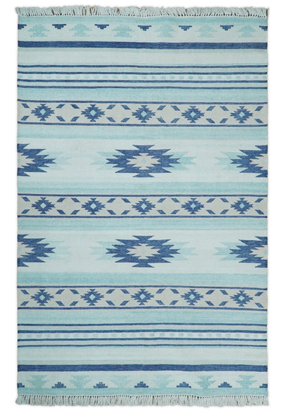 Handmade Modern Style Blue Wool Blend Dhurrie Rug.