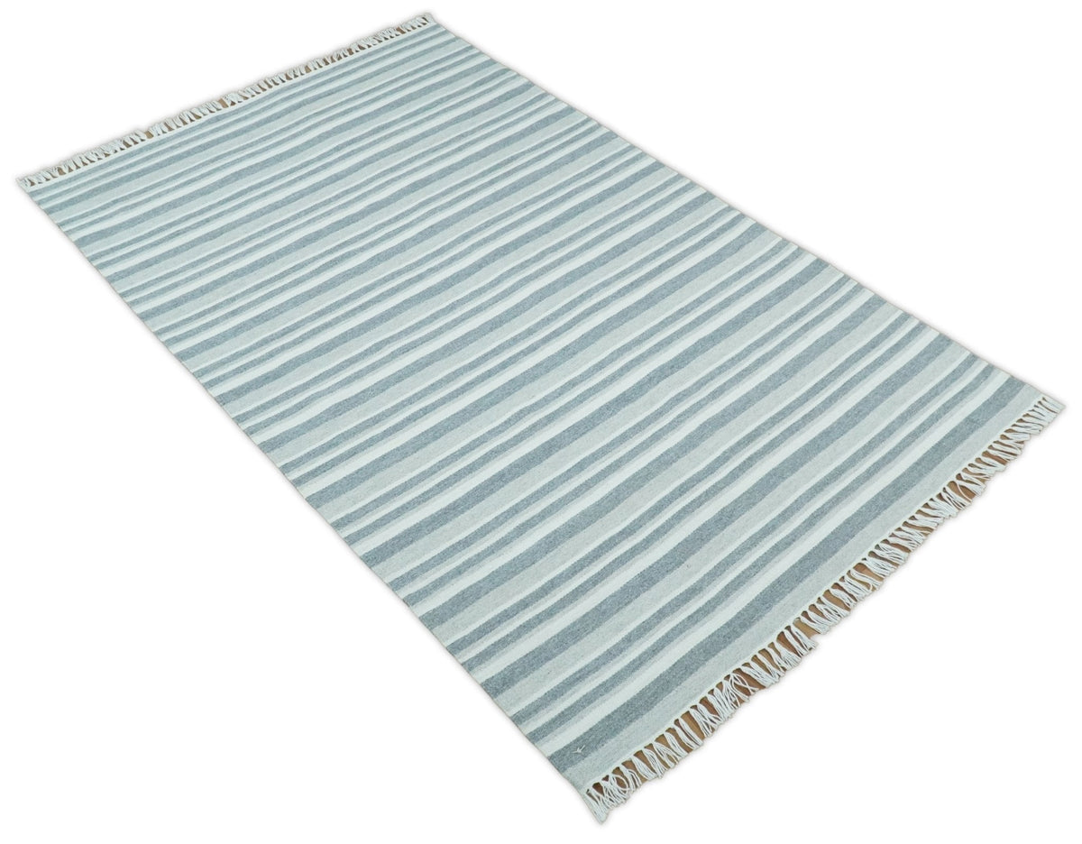 Handmade 5x8 Modern Stripes Pattern Blue And White Wool Rug.