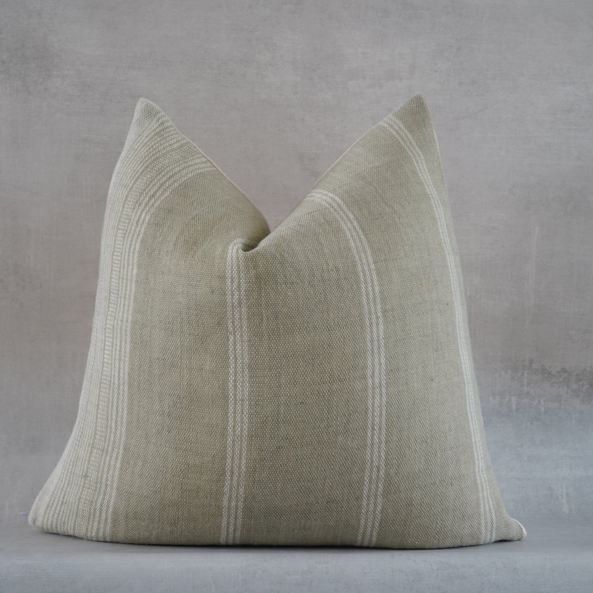 RuffledThread Home & Living > Home Décor > Decorative Pillows DELE - Indian Wool Throw Pillow Cover