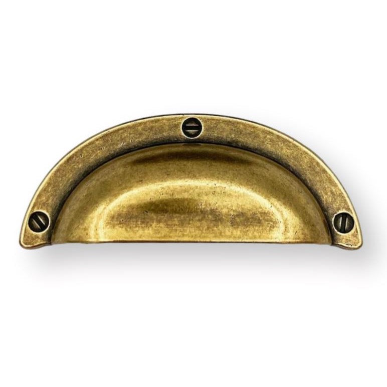 Cup Drawer Pulls "Amalfi" in Antique Brass