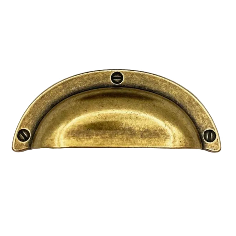Cup Drawer Pulls "Amalfi" in Antique Brass.