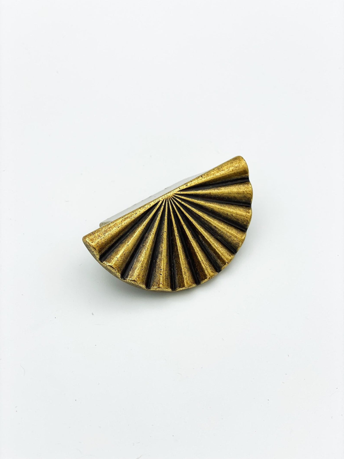 Reeded Antique Brass "Half-Daisy" Round Cabinet Knob.