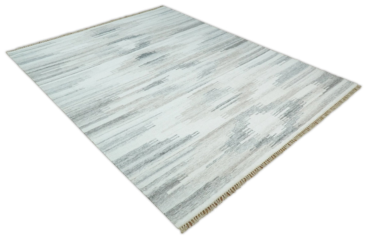 Ivory and Silver fine Wool and Viscose Kilim Rug.