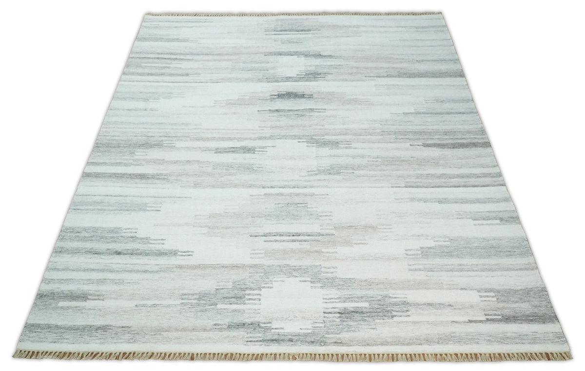 Ivory and Silver fine Wool and Viscose Kilim Rug.