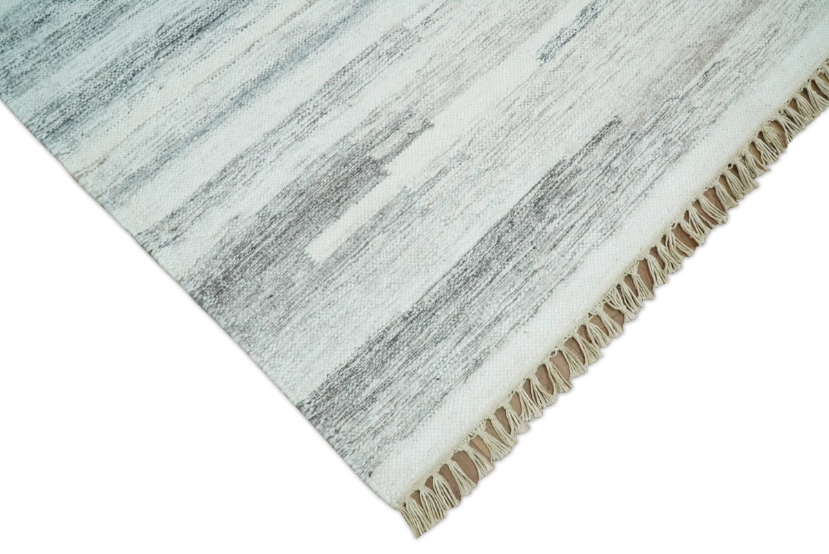 Ivory and Silver fine Wool and Viscose Kilim Rug.