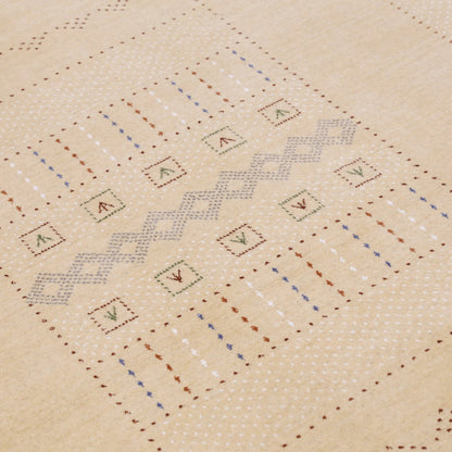 Ivory Contemporary Design Hand Loomed Wool Area Rug.
