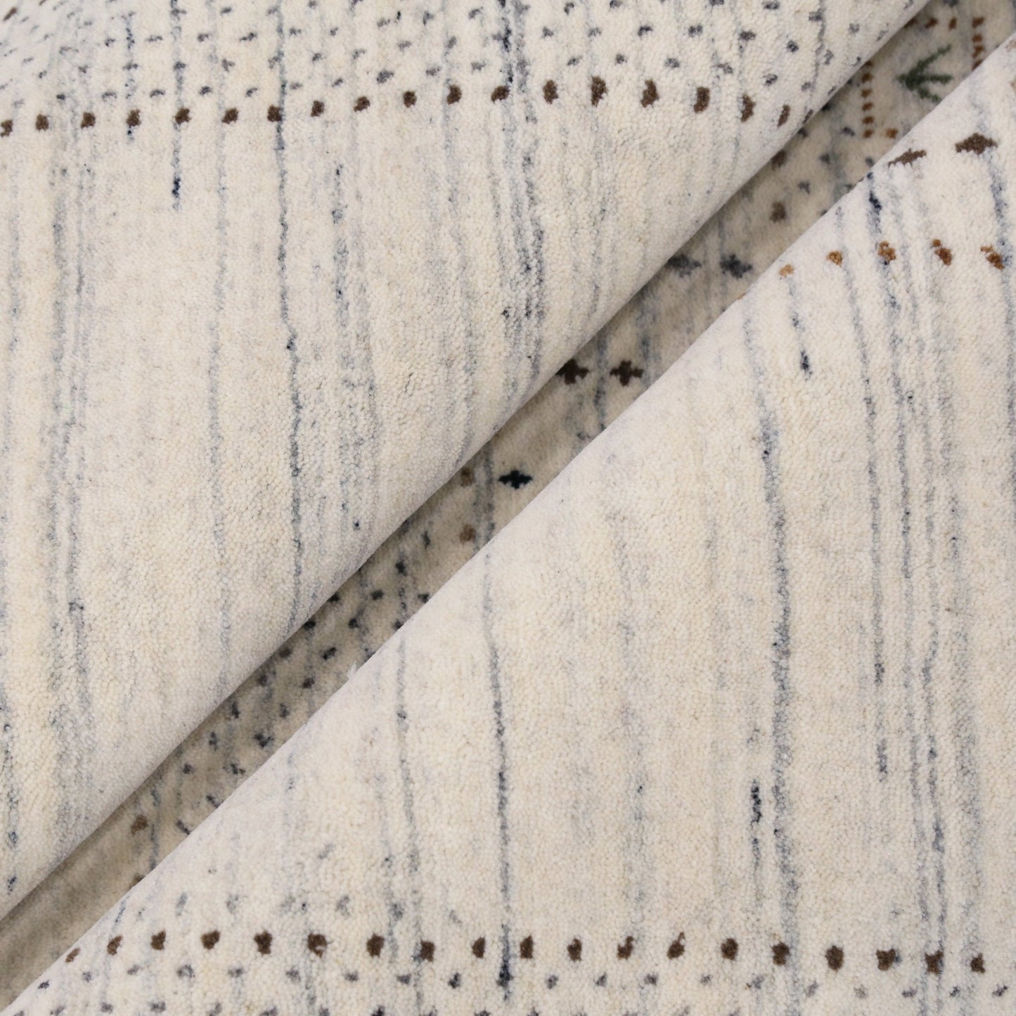 Ivory Gabbeh Design Hand Loomed Wool Area Rug.