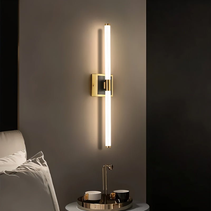 Lacto Wall Lamp