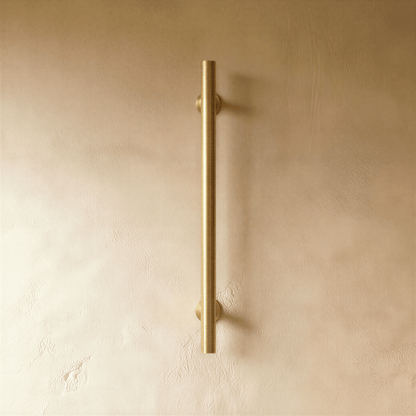 Liam Knob And Pull Bar.