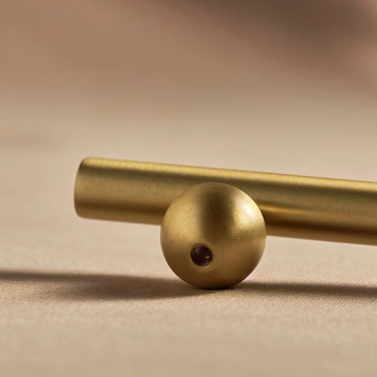 Liam Knob And Pull Bar.