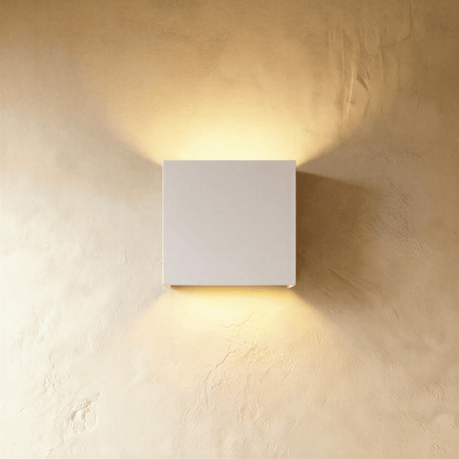 Lior Wall Lamp.