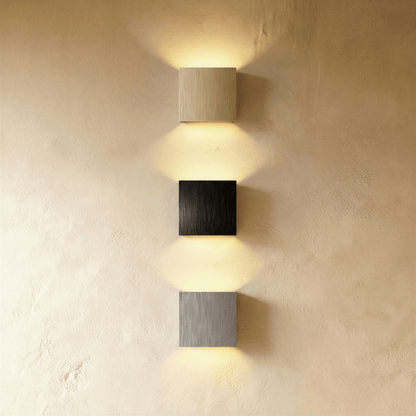 Lior Wall Lamp.