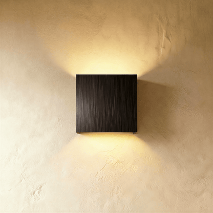 Lior Wall Lamp.