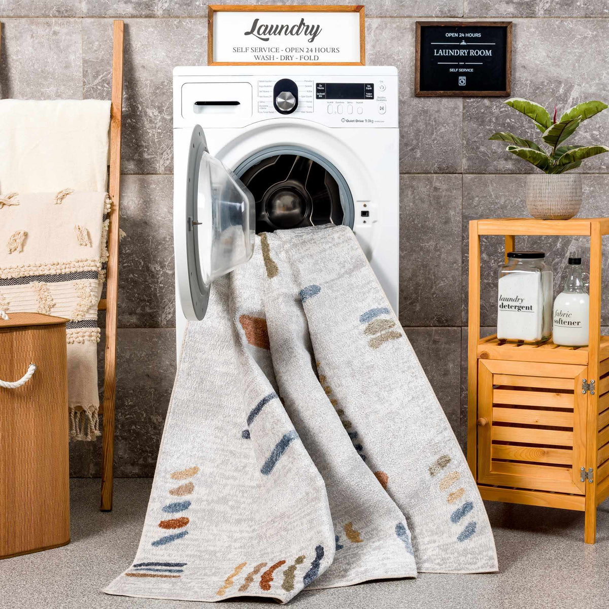 Arnon Modern Washable Rug.