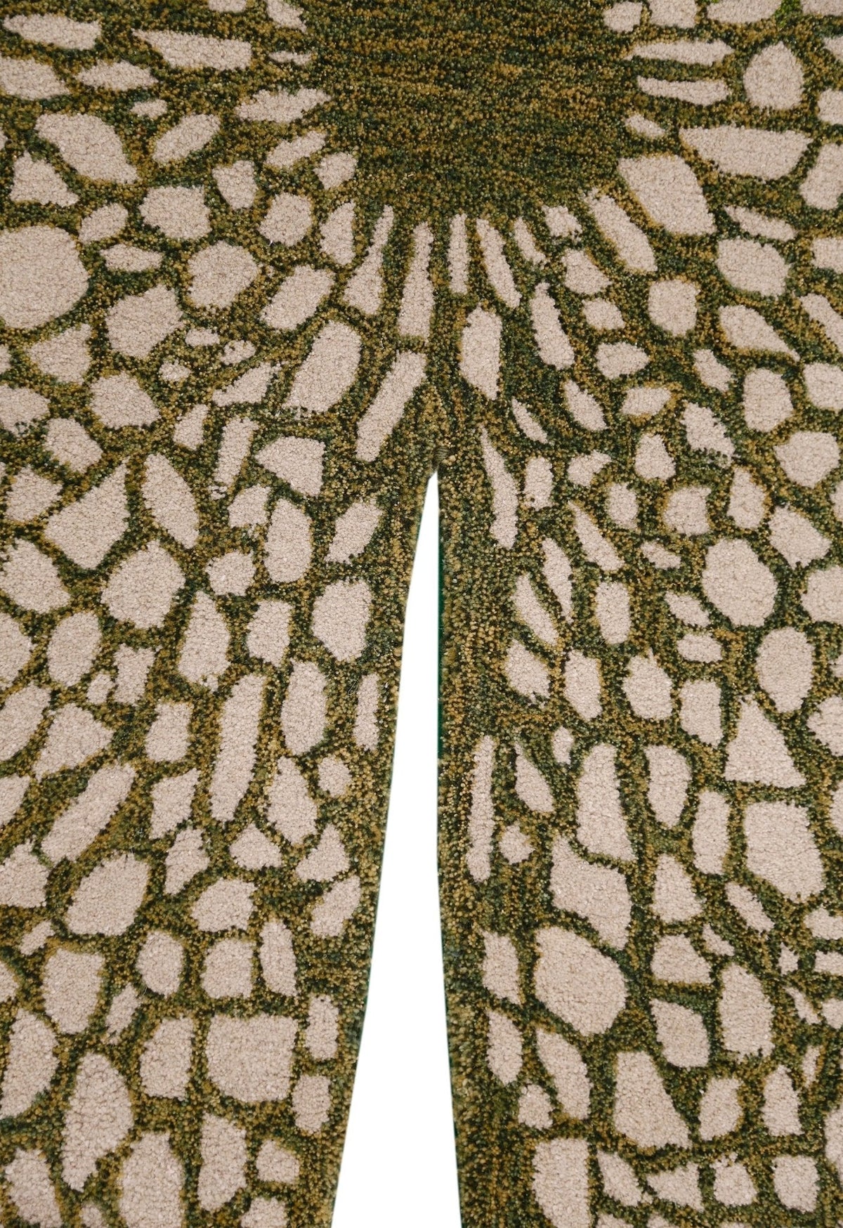 Lotus Lace Green Hand Tufted Wool Area Rug.