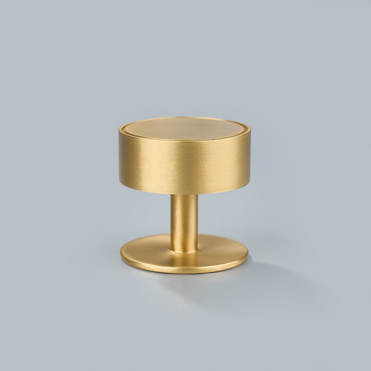Gateau, Solid Brass Knobs.