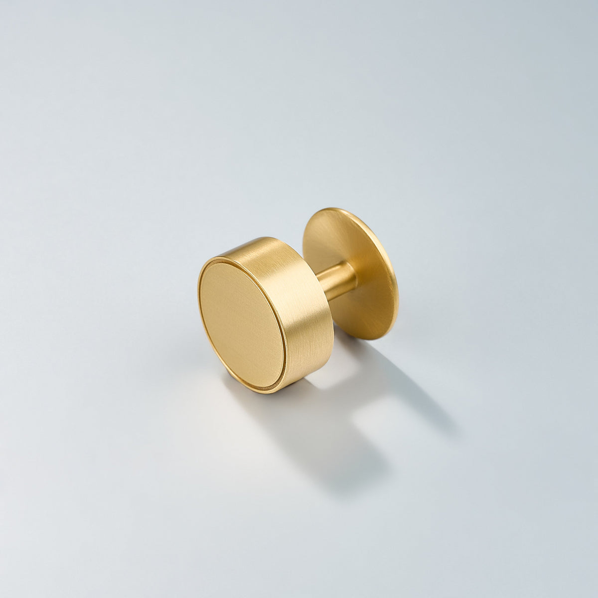 Gateau, Solid Brass Knobs.