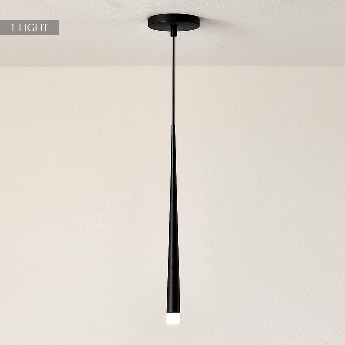 Maur Chandelier.