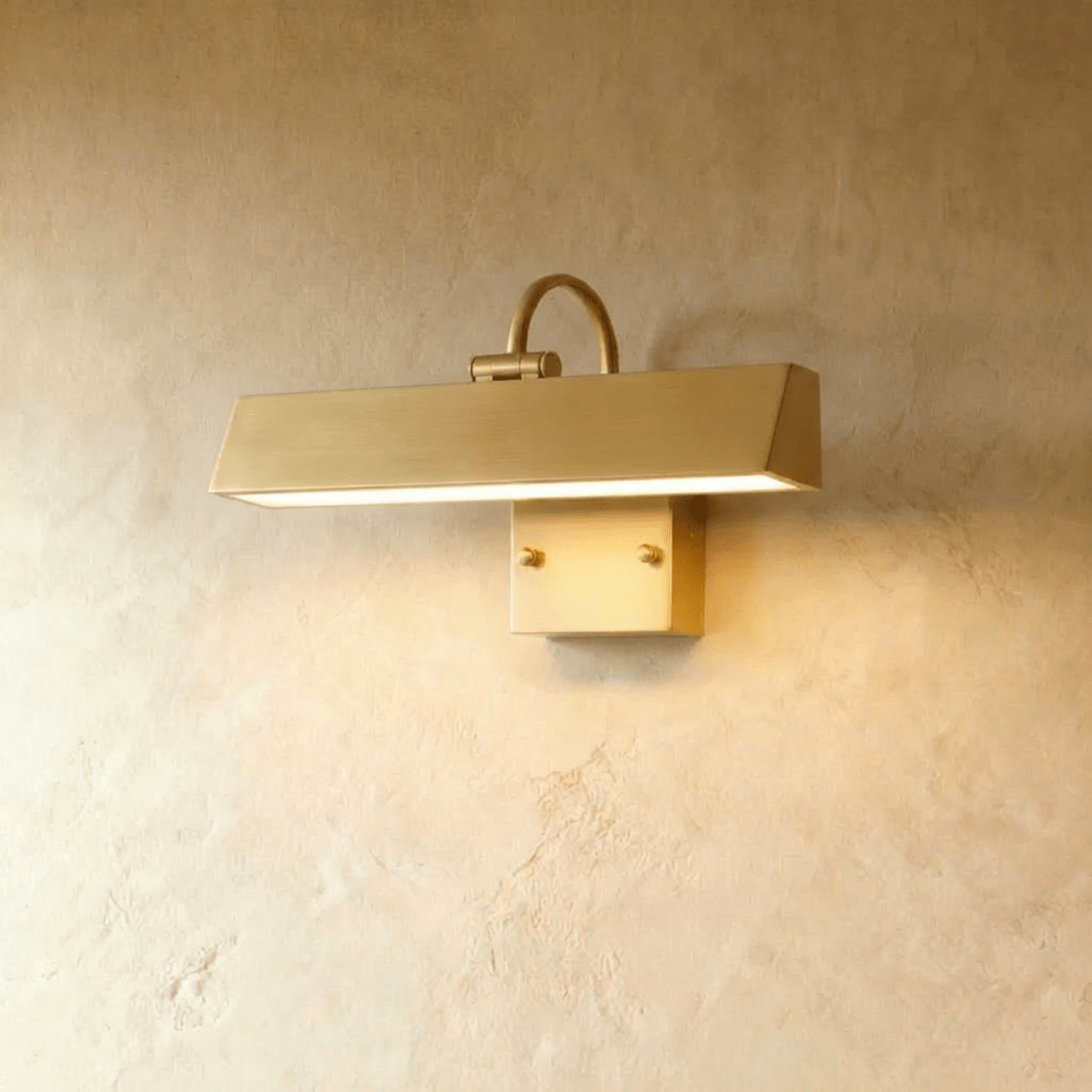 Mayim Outdoor Wall Lamp.