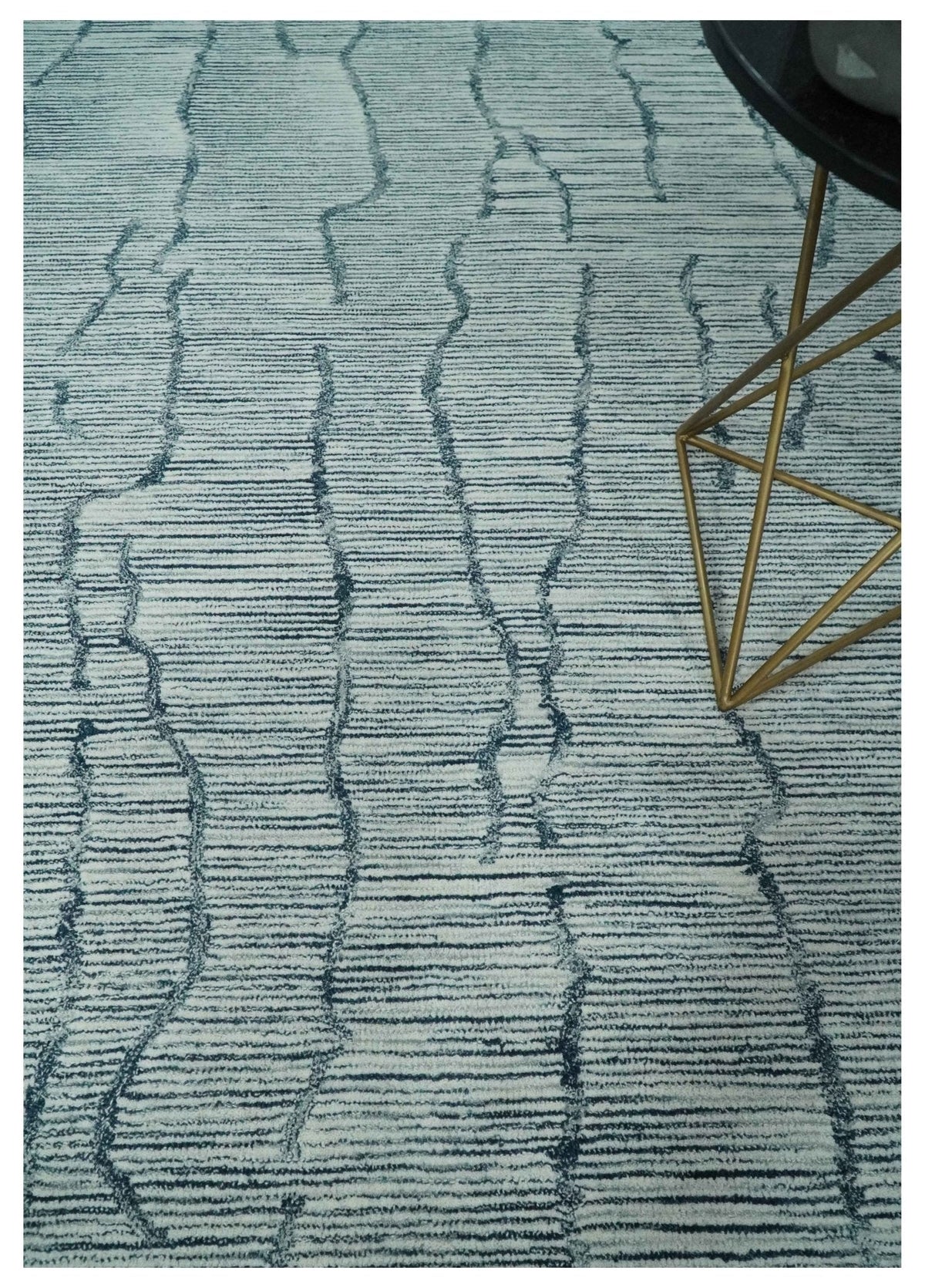 Modern Contemporary Woolen White and Blue Hand Tufted Area Rug.