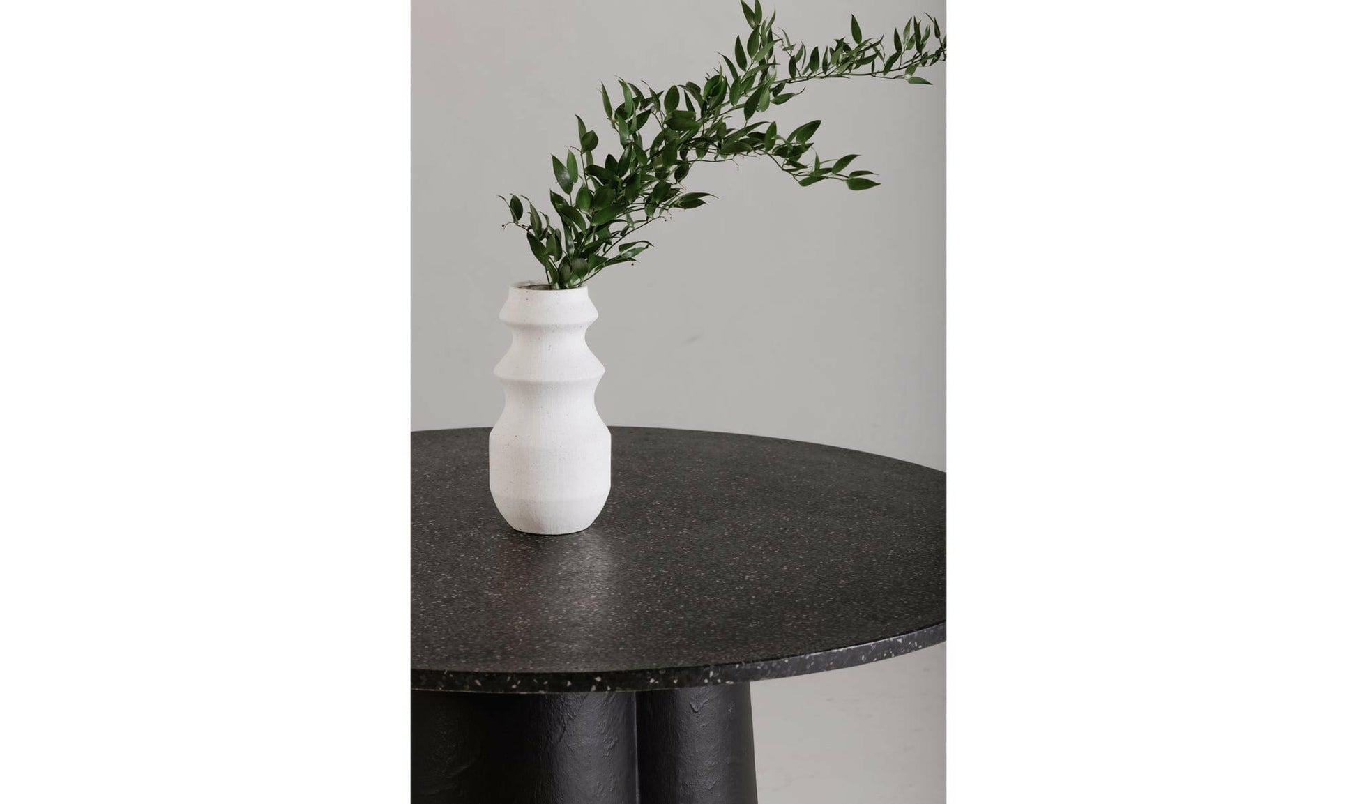 Moe's MONO DINING TABLE BLACK