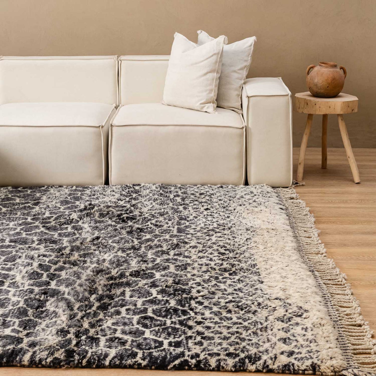 Benisouk mrirt rug Black Mamba - Luxury Shag Moroccan Rug Black Mamba - Luxury Shag Moroccan Rug