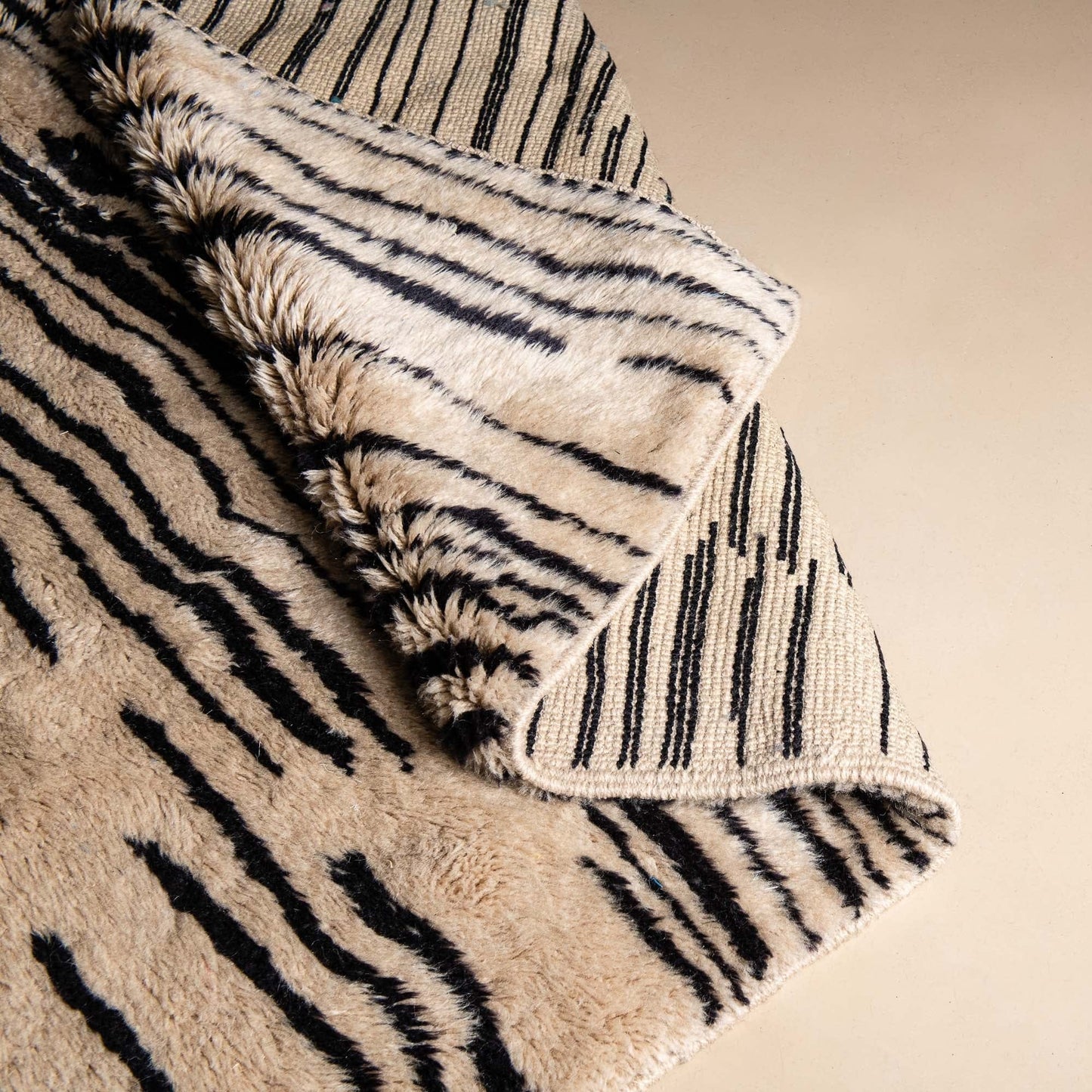 Benisouk mrirt rug Desert Dazzle - Luxury Shag Moroccan Rug Desert Dazzle - Luxury Shag Moroccan Rug