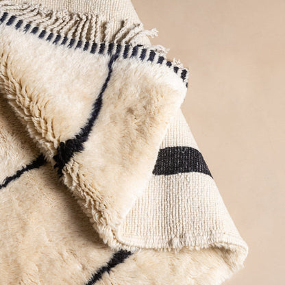 Benisouk mrirt rug Elegant Rhythm - Luxury Shag Moroccan Rug Elegant Rhythm - Luxury Shag Moroccan Rug