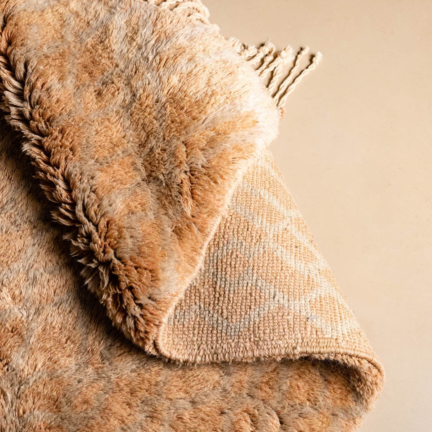 Benisouk mrirt rug Golden Hush - Luxury Shag Moroccan Rug Golden Hush - Luxury Shag Moroccan Rug