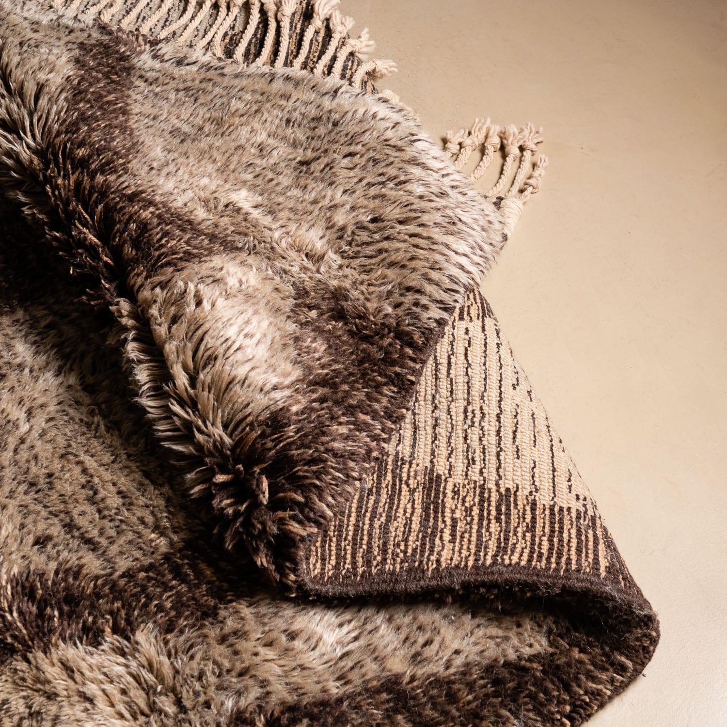 Benisouk mrirt rug Mocha Melody - Luxury Shag Moroccan Rug Mocha Melody - Luxury Shag Moroccan Rug