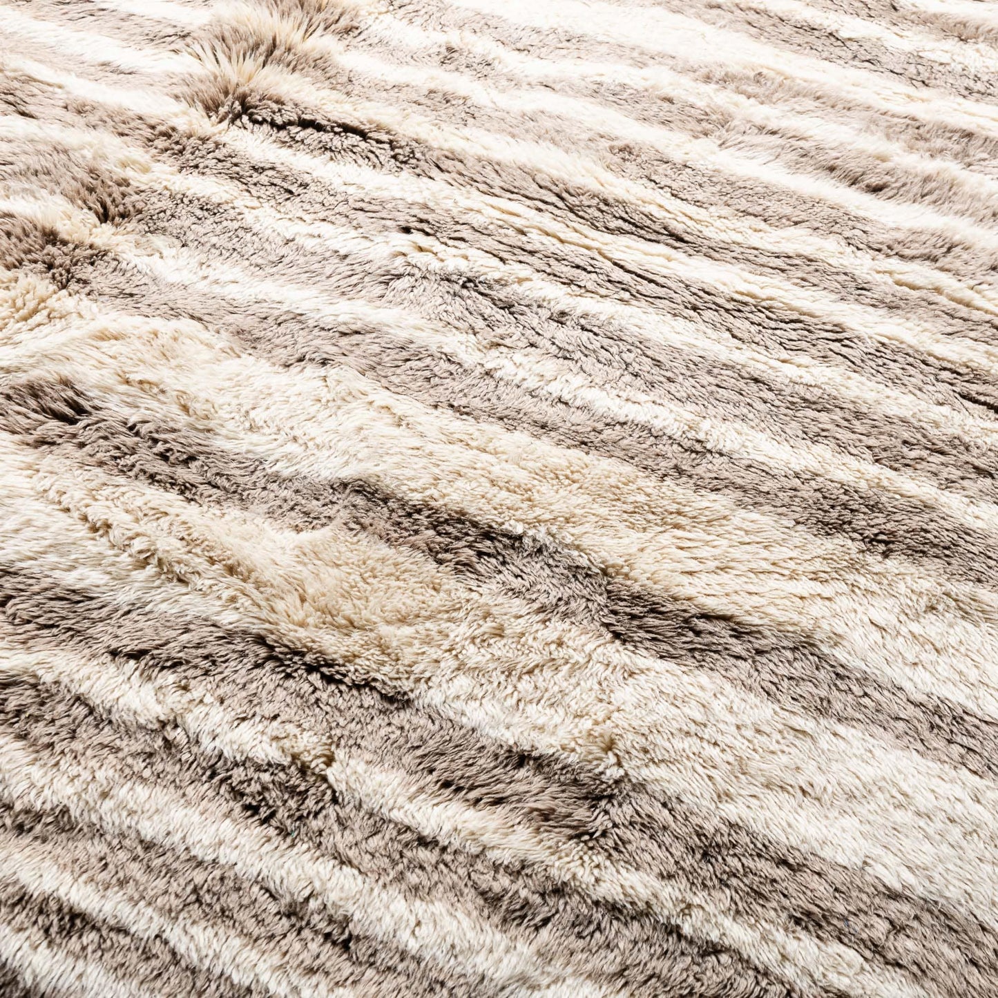 Benisouk mrirt rug Shimmering Sands - Luxury Shag Moroccan Rug Shimmering Sands - Luxury Shag Moroccan Rug