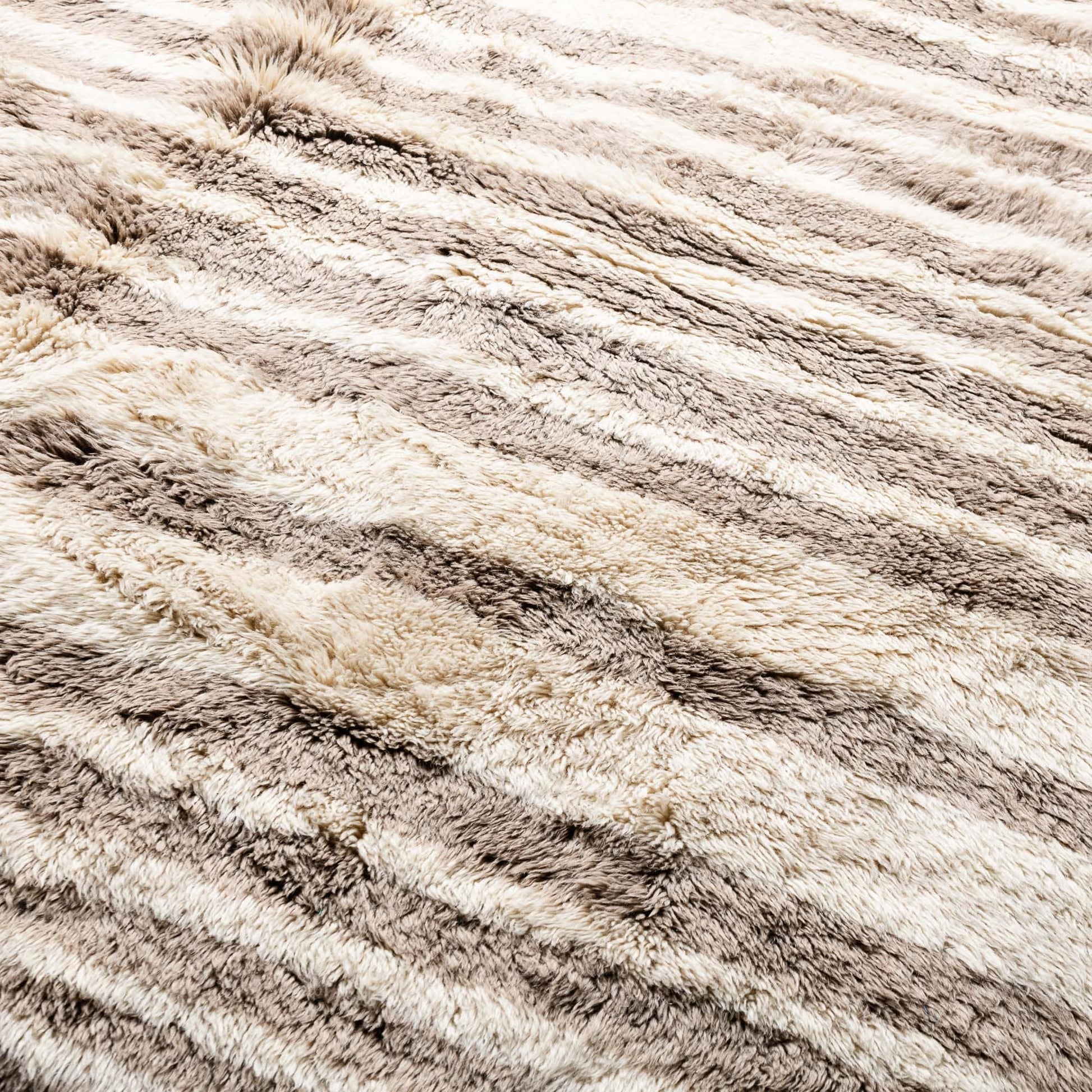 Benisouk mrirt rug Shimmering Sands - Luxury Shag Moroccan Rug Shimmering Sands - Luxury Shag Moroccan Rug