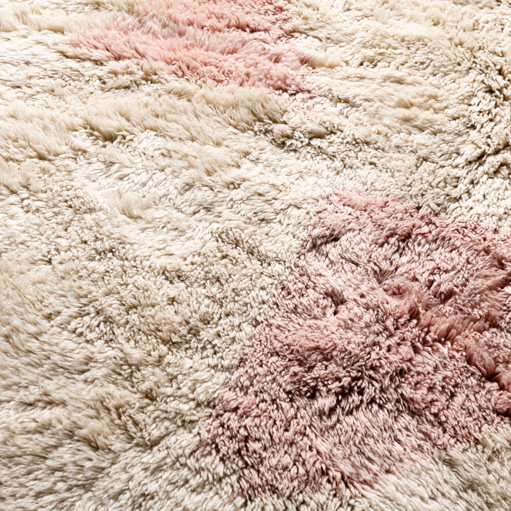 Benisouk mrirt rug Silken Petals - Luxury Shag Moroccan Rug Silken Petals - Luxury Shag Moroccan Rug