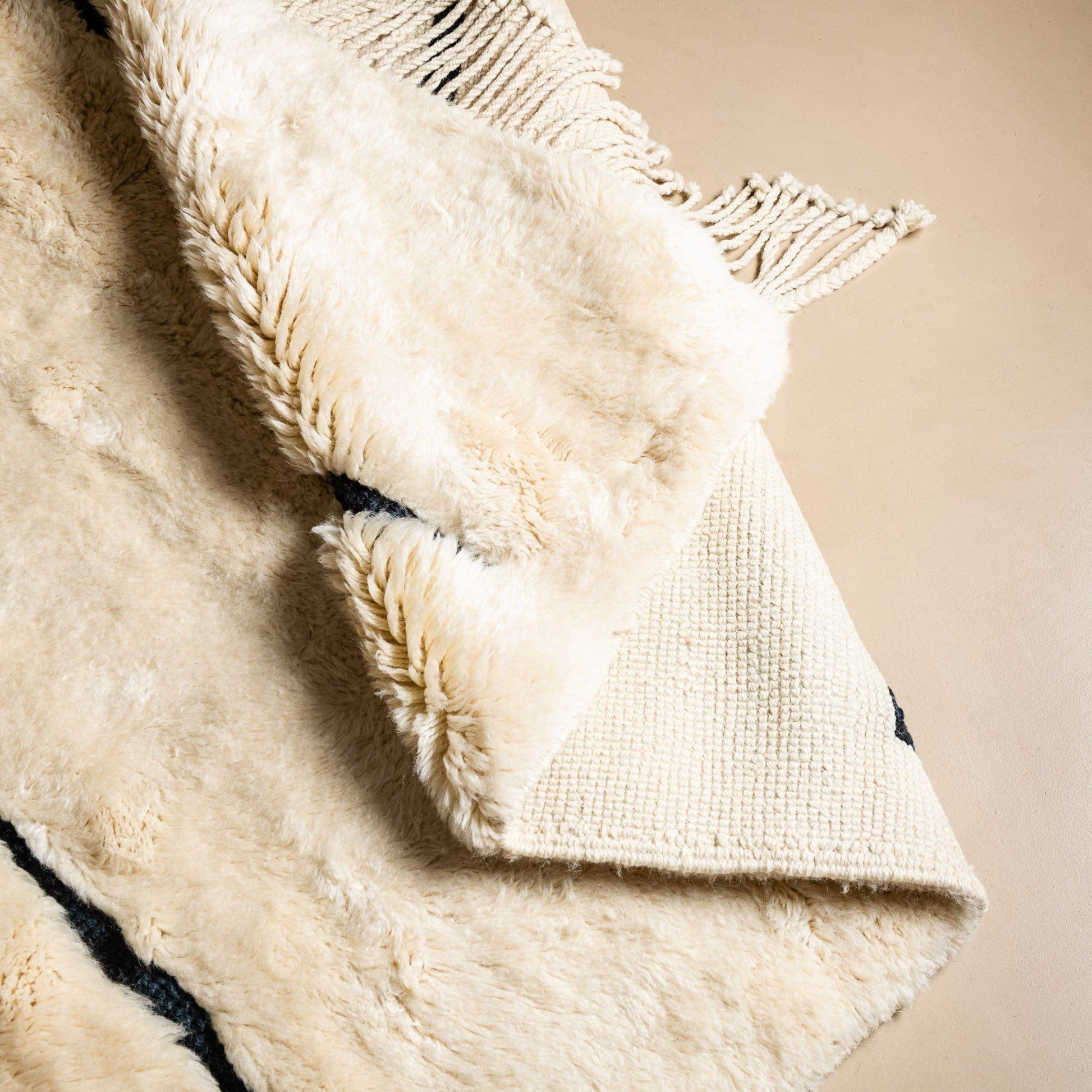Benisouk mrirt rug Symetrical Lines - Luxury Shag Moroccan Rug Symetrical Lines - Luxury Shag Moroccan Rug