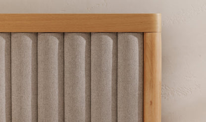 Moe's NINA QUEEN BED