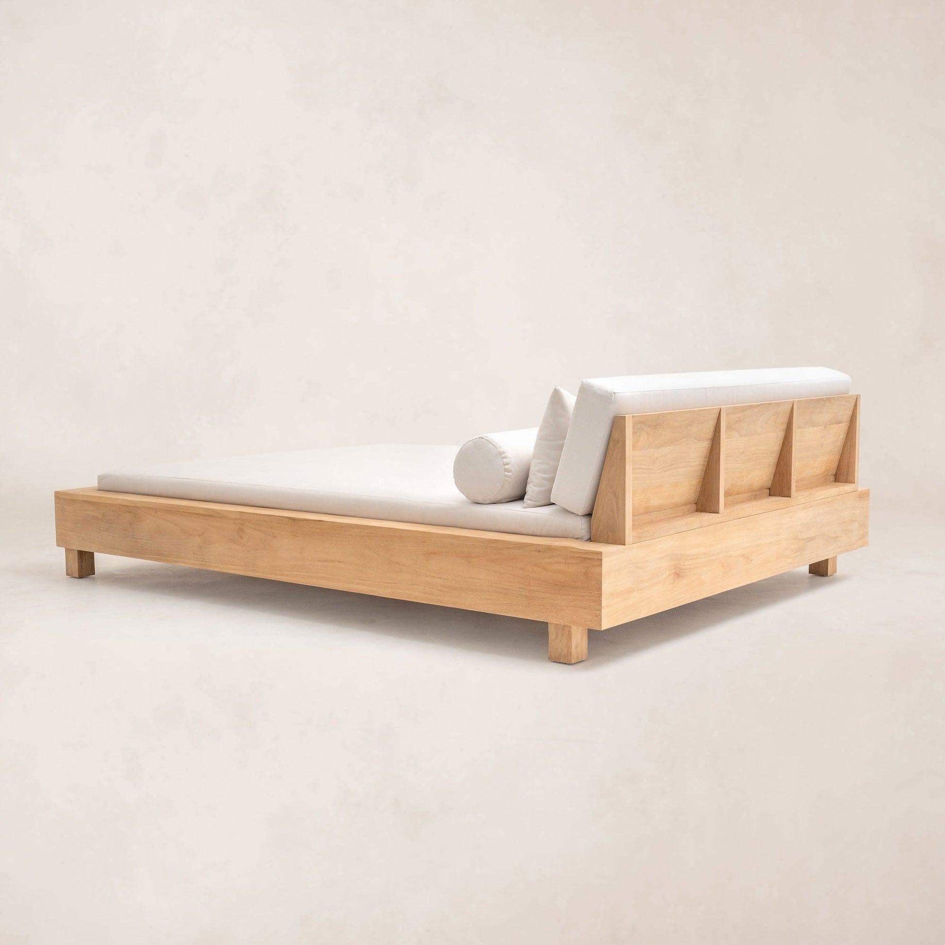 House of Leon Outdoor Beds Ojai Outdoor Daybed - Full Ojai Outdoor Daybed - Full